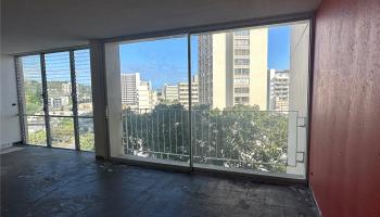 Hale O Kalani Towers condo # 707, Honolulu, Hawaii - photo 4 of 20