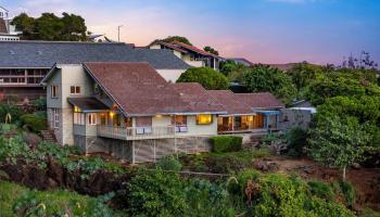 1708  Kumakani Loop Waialae Iki,  home - photo 1 of 25