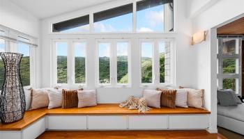 1708  Kumakani Loop Waialae Iki, Diamond Head home - photo 6 of 25