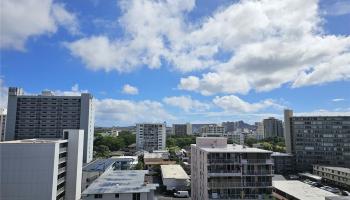 Punahou Hale/Oahuan Tower L condo # 1004, Honolulu, Hawaii - photo 2 of 8