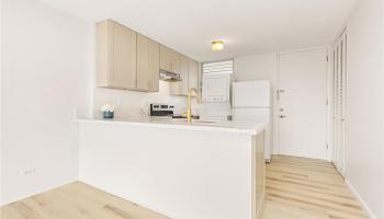 Mokulani Apts condo # 201, Honolulu, Hawaii - photo 3 of 15