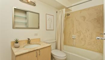 1717 Ala Wai condo # 1104, Honolulu, Hawaii - photo 5 of 12