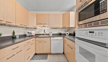 1717 Ala Wai condo # 2310, Honolulu, Hawaii - photo 6 of 23