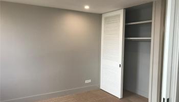 1717 Ala Wai Blvd Honolulu - Rental - photo 5 of 16