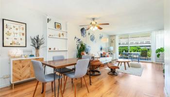 1717 Ala Wai condo # 404, Honolulu, Hawaii - photo 5 of 25