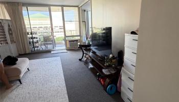 1717 Ala Wai Blvd Honolulu - Rental - photo 4 of 10