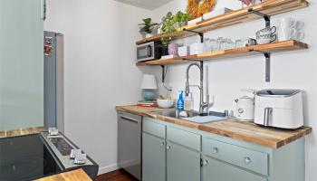 Citron Villa condo # 709, Honolulu, Hawaii - photo 6 of 20