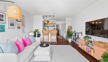 Citron Villa condo # 709, Honolulu, Hawaii - photo 4 of 20