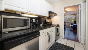 Tradewinds Hotel Inc condo # 304B, Honolulu, Hawaii - photo 4 of 14