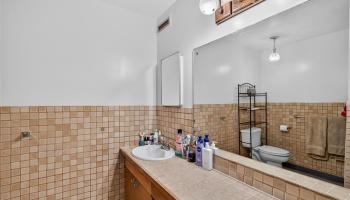 Tradewinds Hotel Inc condo # 407A, Honolulu, Hawaii - photo 3 of 25