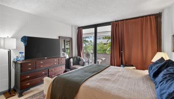 Tradewinds Hotel Inc condo # 407A, Honolulu, Hawaii - photo 4 of 25