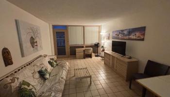 1720 Ala Moana Blvd Honolulu - Rental - photo 3 of 15