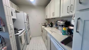 Nuuanu Park Place condo # B609, Honolulu, Hawaii - photo 6 of 8