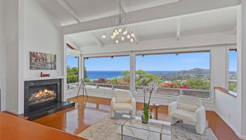 1735  Laukahi Street Waialae Iki, Diamond Head home - photo 2 of 25