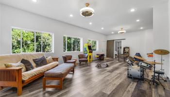 1736  Gulick Ave Kalihi-lower, Honolulu home - photo 6 of 25