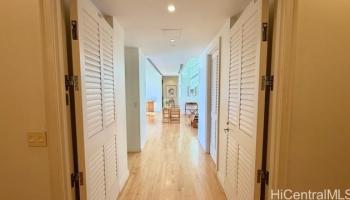 Courtyards At Punahou condo # 1, Honolulu, Hawaii - photo 6 of 24