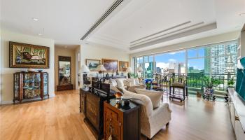 Courtyards At Punahou condo # 9, Honolulu, Hawaii - photo 3 of 25