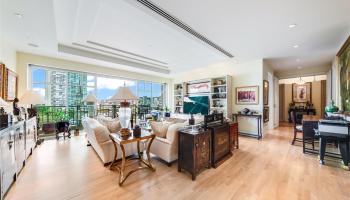 Courtyards At Punahou condo # 9, Honolulu, Hawaii - photo 4 of 25