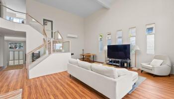 1740  Mikahala Way Wilhelmina, Diamond Head home - photo 4 of 15