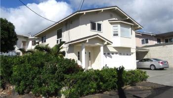 1747  Lanakila Ave Liliha, Honolulu home - photo 2 of 20