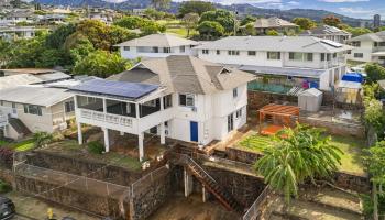 1747  Skyline Drive Kamehameha Heights, Honolulu home - photo 2 of 24