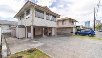 1749 Waiola St Honolulu - Rental - photo 2 of 20