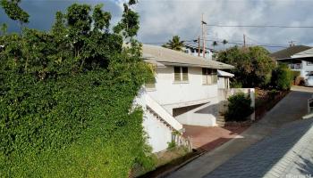 1758  Mikahala Way Wilhelmina, Diamond Head home - photo 5 of 18