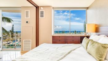 Ilikai Marina condo # 592, Honolulu, Hawaii - photo 5 of 23