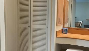 Ilikai Marina condo # 680, Honolulu, Hawaii - photo 4 of 11