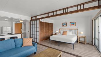 Ilikai Apt Bldg condo # 1333, Honolulu, Hawaii - photo 4 of 16