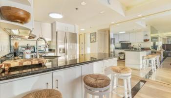 Ilikai Apt Bldg condo # 1610, Honolulu, Hawaii - photo 3 of 25