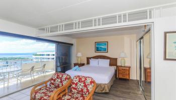 Ilikai Apt Bldg condo # 1708, Honolulu, Hawaii - photo 6 of 21