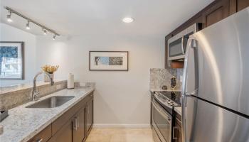 Ilikai Apt Bldg condo # 213, Honolulu, Hawaii - photo 4 of 21