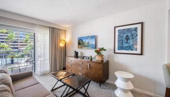 Ilikai Apt Bldg condo # 213, Honolulu, Hawaii - photo 3 of 20