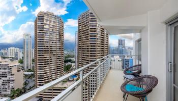 Ilikai Apt Bldg condo # 2209, Honolulu, Hawaii - photo 6 of 25