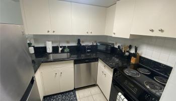 Ilikai Apt Bldg condo # 407, Honolulu, Hawaii - photo 5 of 14