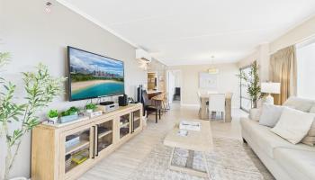 Ilikai Apt Bldg condo # 510, Honolulu, Hawaii - photo 5 of 24