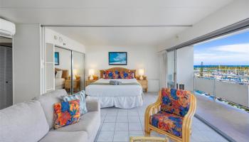 Ilikai Apt Bldg condo # 629, Honolulu, Hawaii - photo 4 of 20