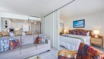 Ilikai Apt Bldg condo # 629, Honolulu, Hawaii - photo 6 of 20