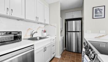 Discovery Bay condo # 1320, Honolulu, Hawaii - photo 6 of 15