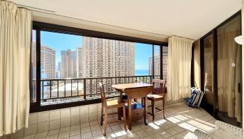 Discovery Bay condo # 2014, Honolulu, Hawaii - photo 3 of 25 Discovery Bay condo # 2014, Honolulu, Hawaii - photo 3 of 25