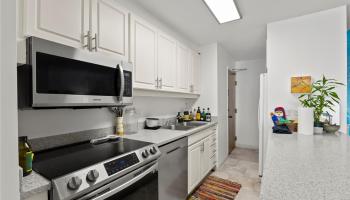 Discovery Bay condo # 2508, Honolulu, Hawaii - photo 4 of 17