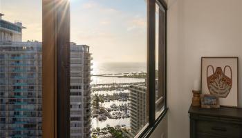 Discovery Bay condo # 2814, Honolulu, Hawaii - photo 4 of 24