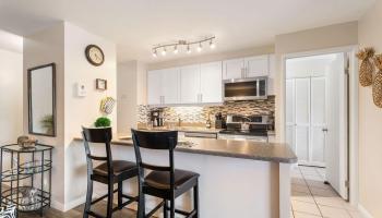 Discovery Bay condo # 2818, Honolulu, Hawaii - photo 1 of 23