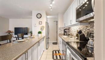 Discovery Bay condo # 2818, Honolulu, Hawaii - photo 2 of 23