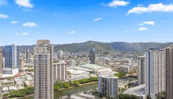 Discovery Bay condo # 3905, Honolulu, Hawaii - photo 4 of 18