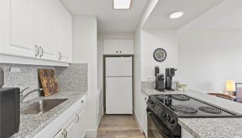 Discovery Bay condo # 3905, Honolulu, Hawaii - photo 6 of 18