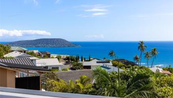 1789  Laukahi Street Waialae Iki, Diamond Head home - photo 5 of 24