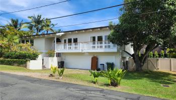 18  Kaapuni Dr ,  home - photo 1 of 2