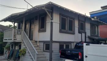 1813 Waiola St Honolulu - Rental - photo 2 of 10